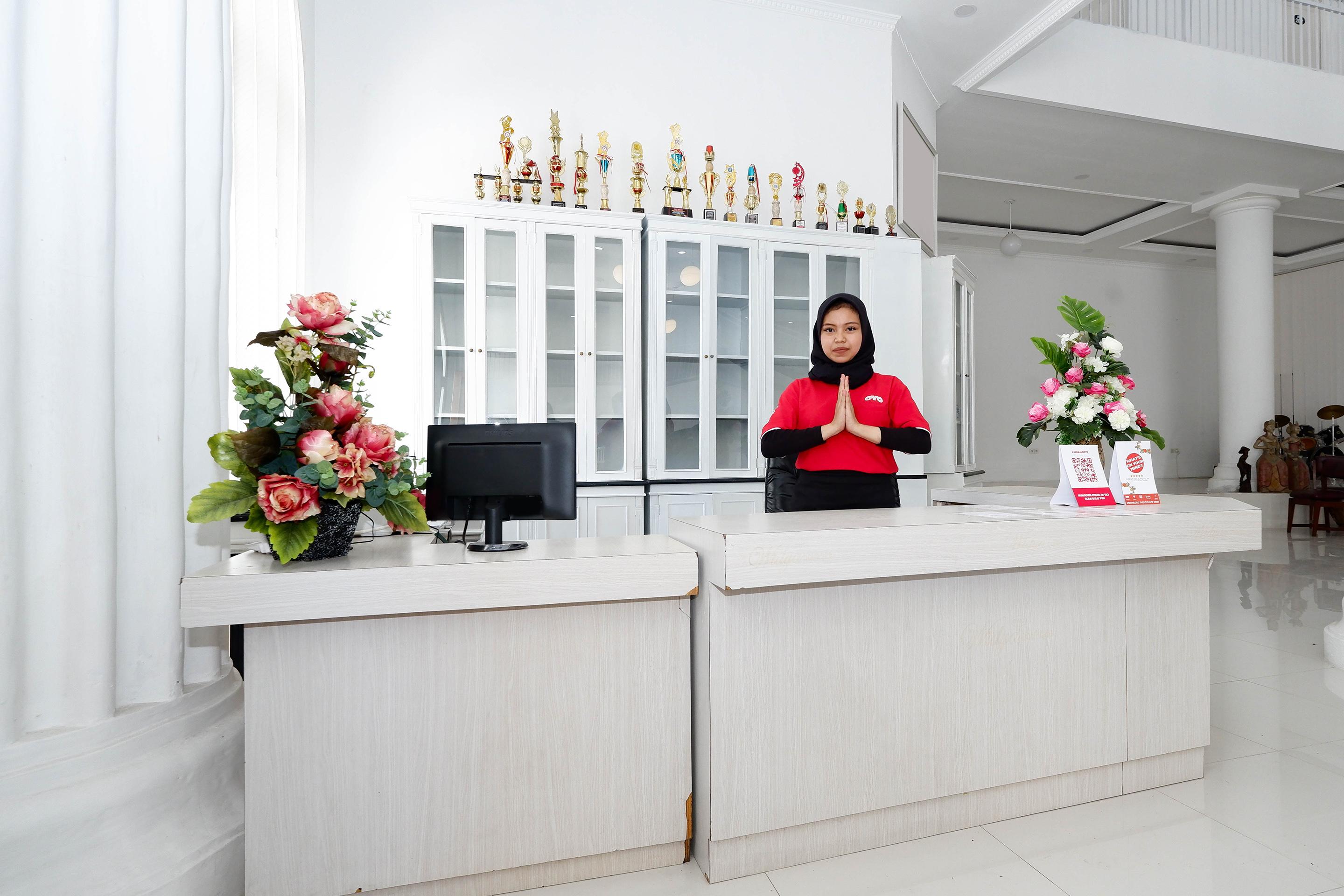 Griya Rw Family Guest House Redpartner Solo Exteriér fotografie
