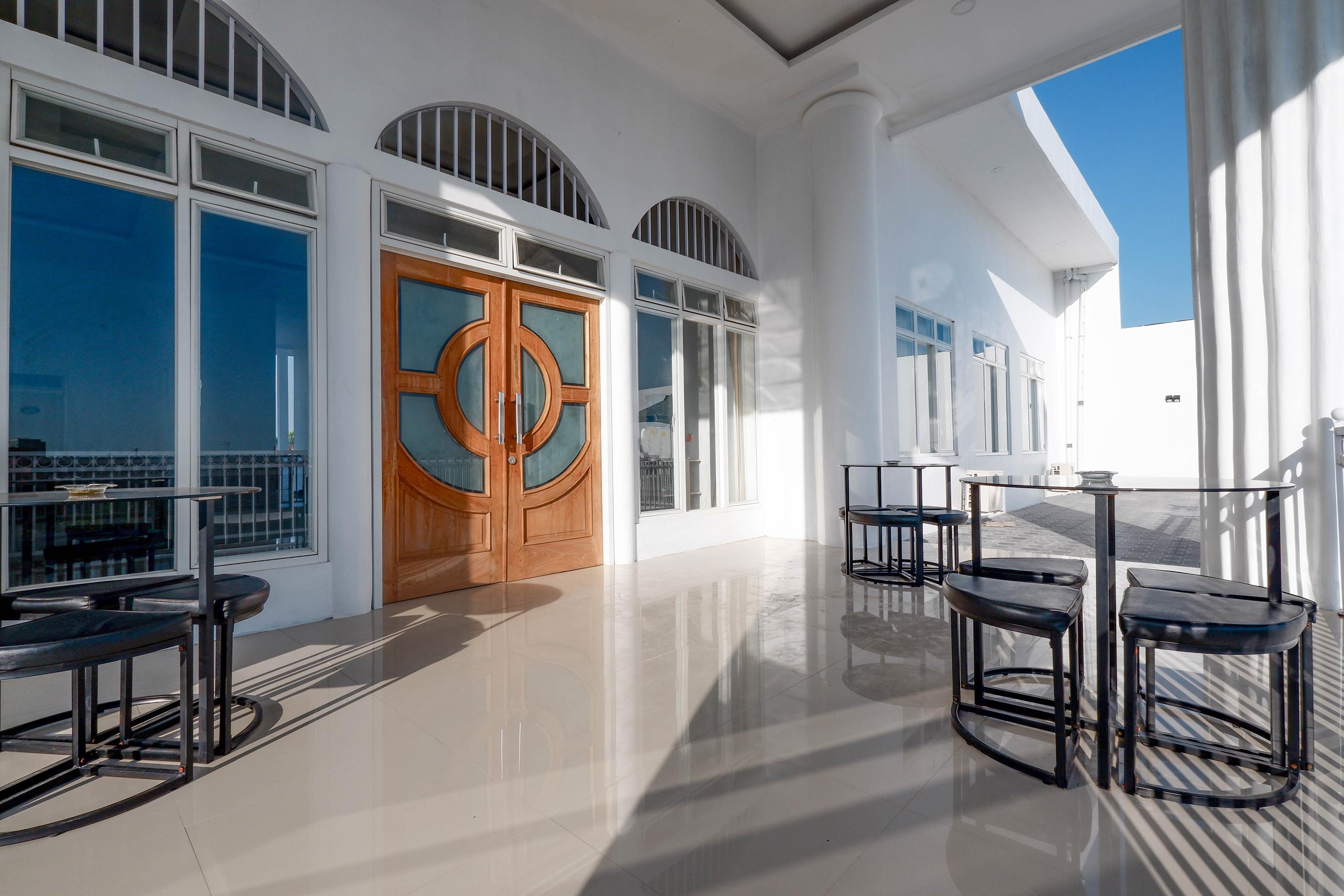 Griya Rw Family Guest House Redpartner Solo Exteriér fotografie