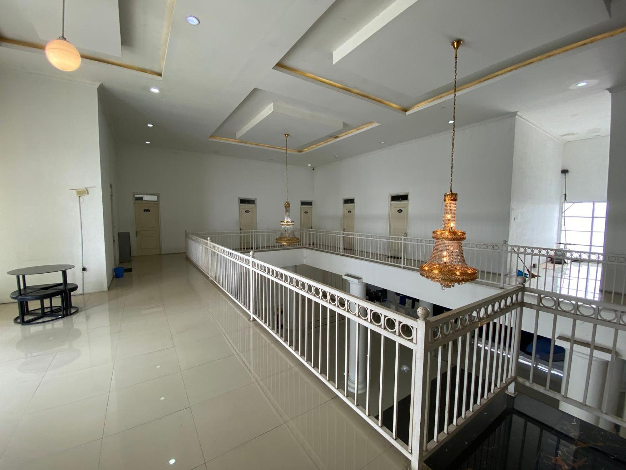 Griya Rw Family Guest House Redpartner Solo Exteriér fotografie